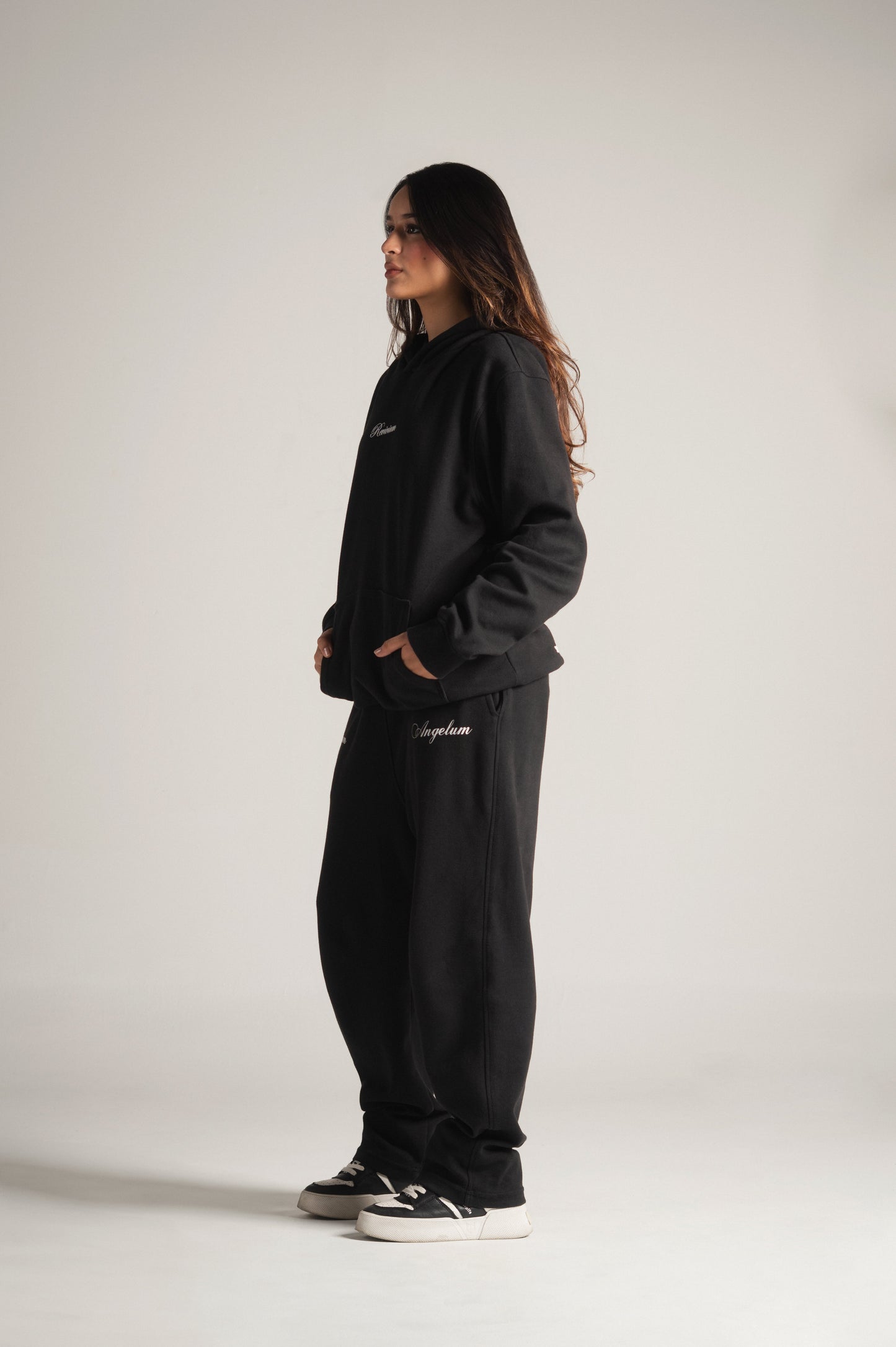 Hoodie Angelum - Negro