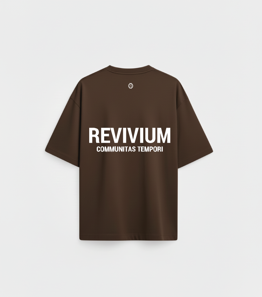 Camiseta Regular Fit Communitas Tempori - Café