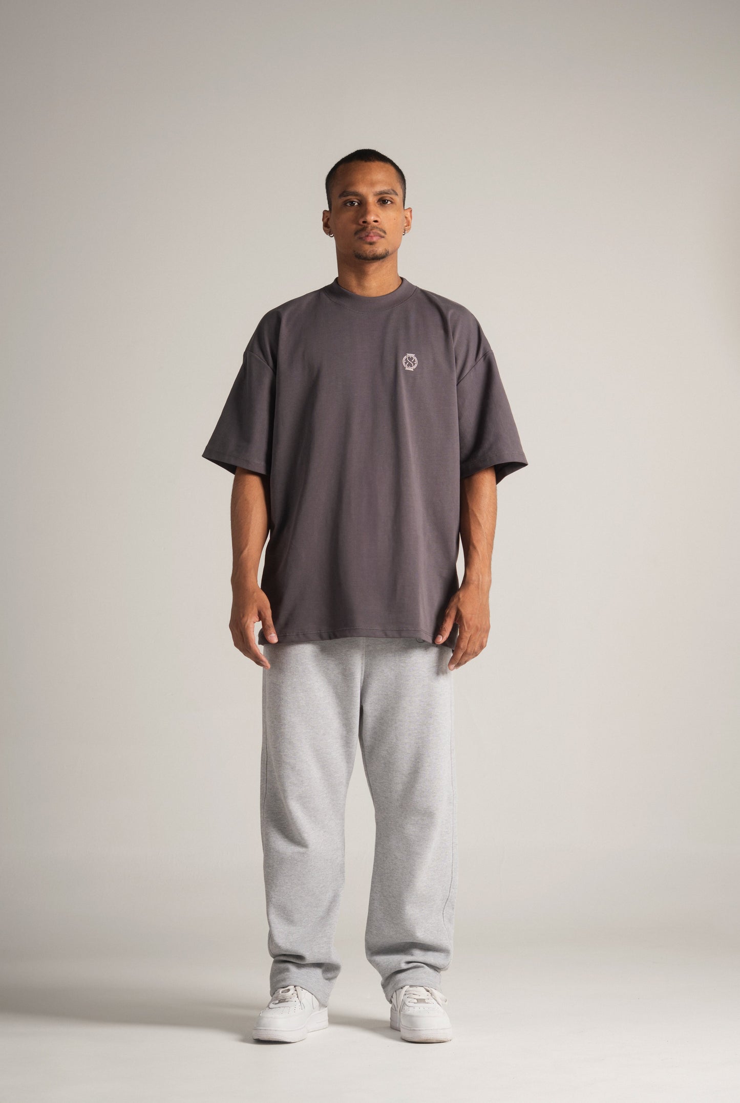 Camiseta Oversize Angelum Infans - Gris Plomo