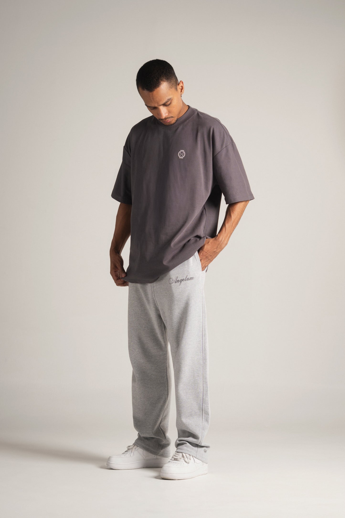 Camiseta Oversize Angelum Infans - Gris Plomo