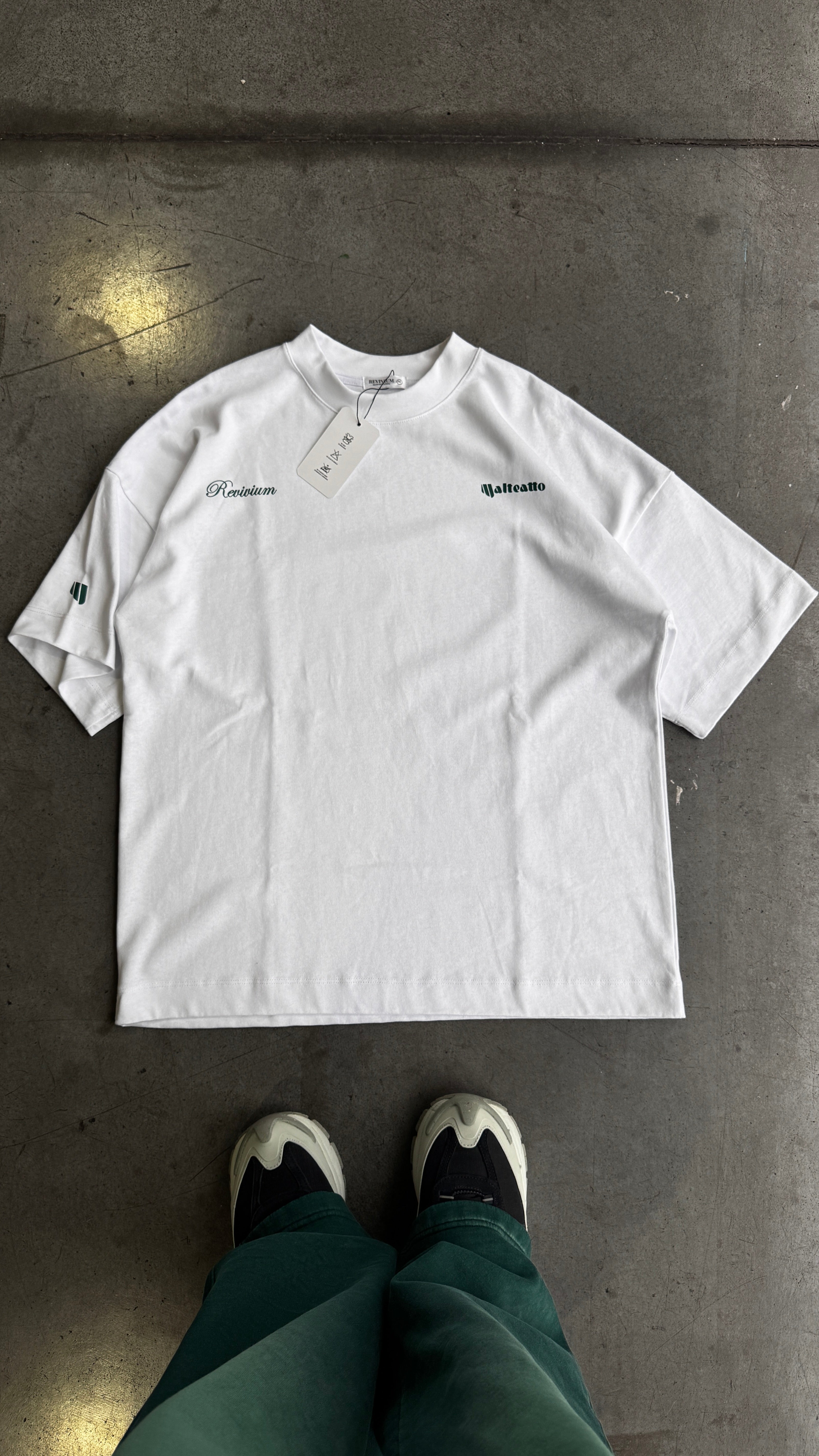 Camiseta Boxy Fit Revivium X Malteatto - Blanca