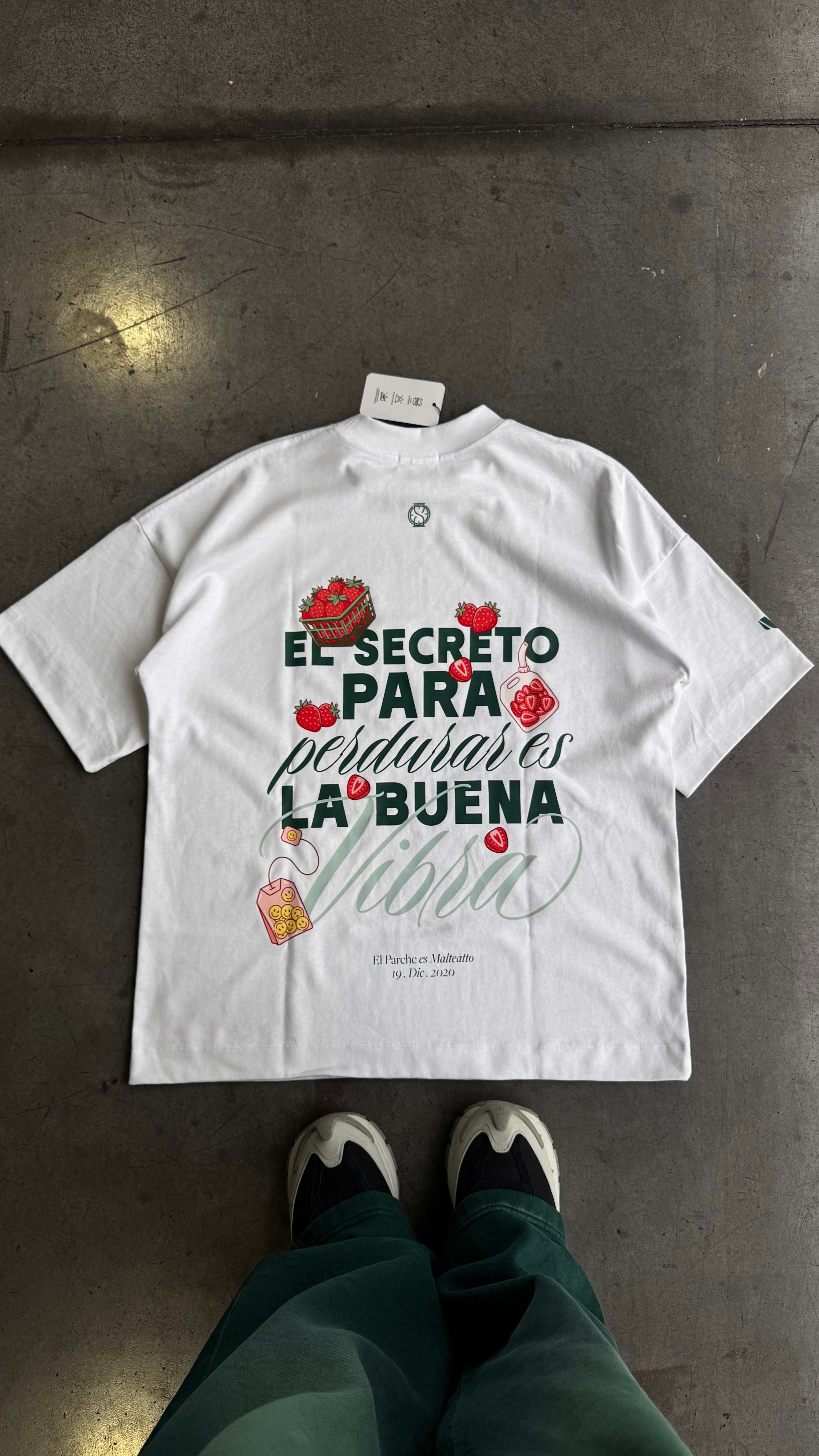 Camiseta Boxy Fit Revivium X Malteatto - Blanca