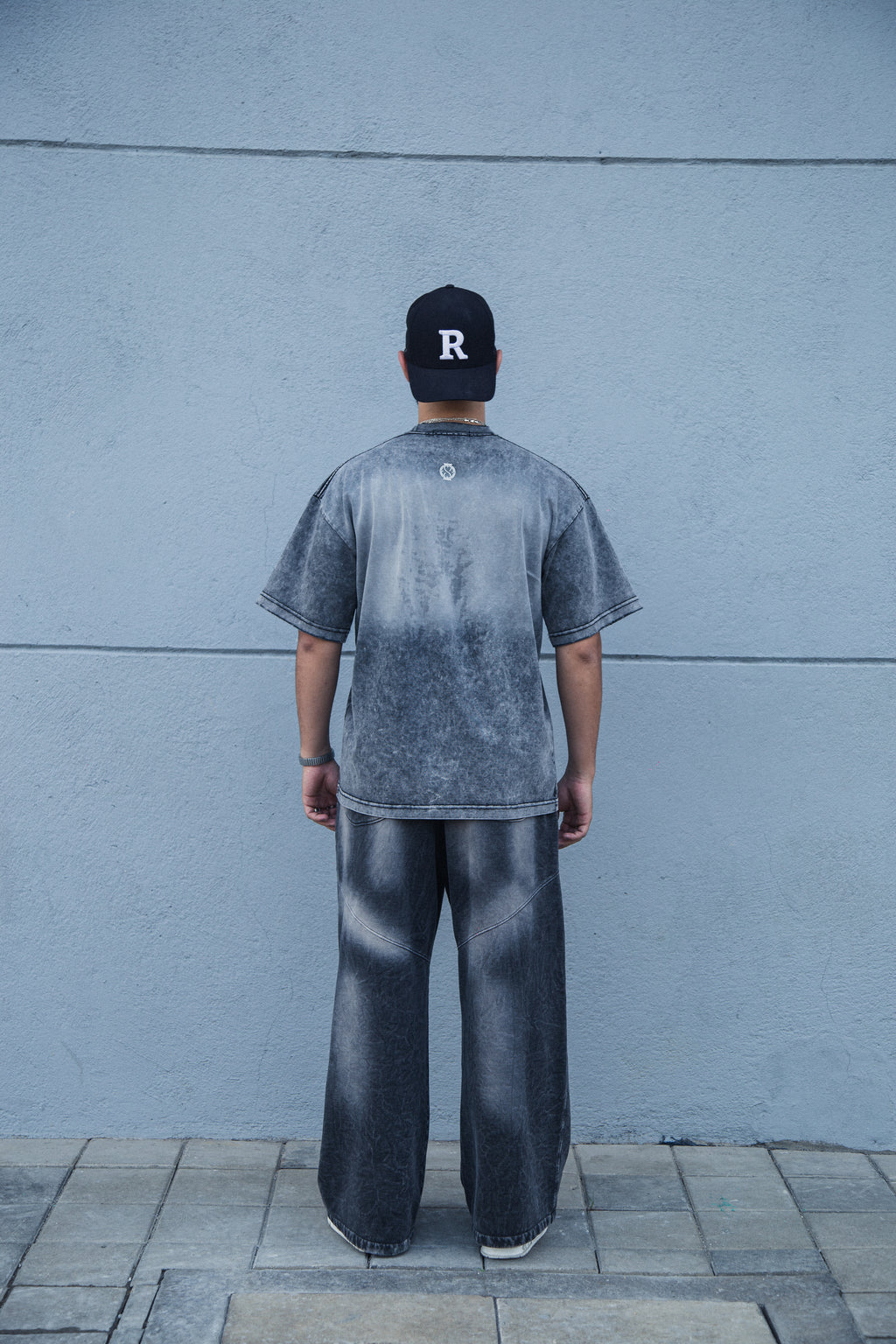 Camiseta Oversize Clvssic - Gris Washed