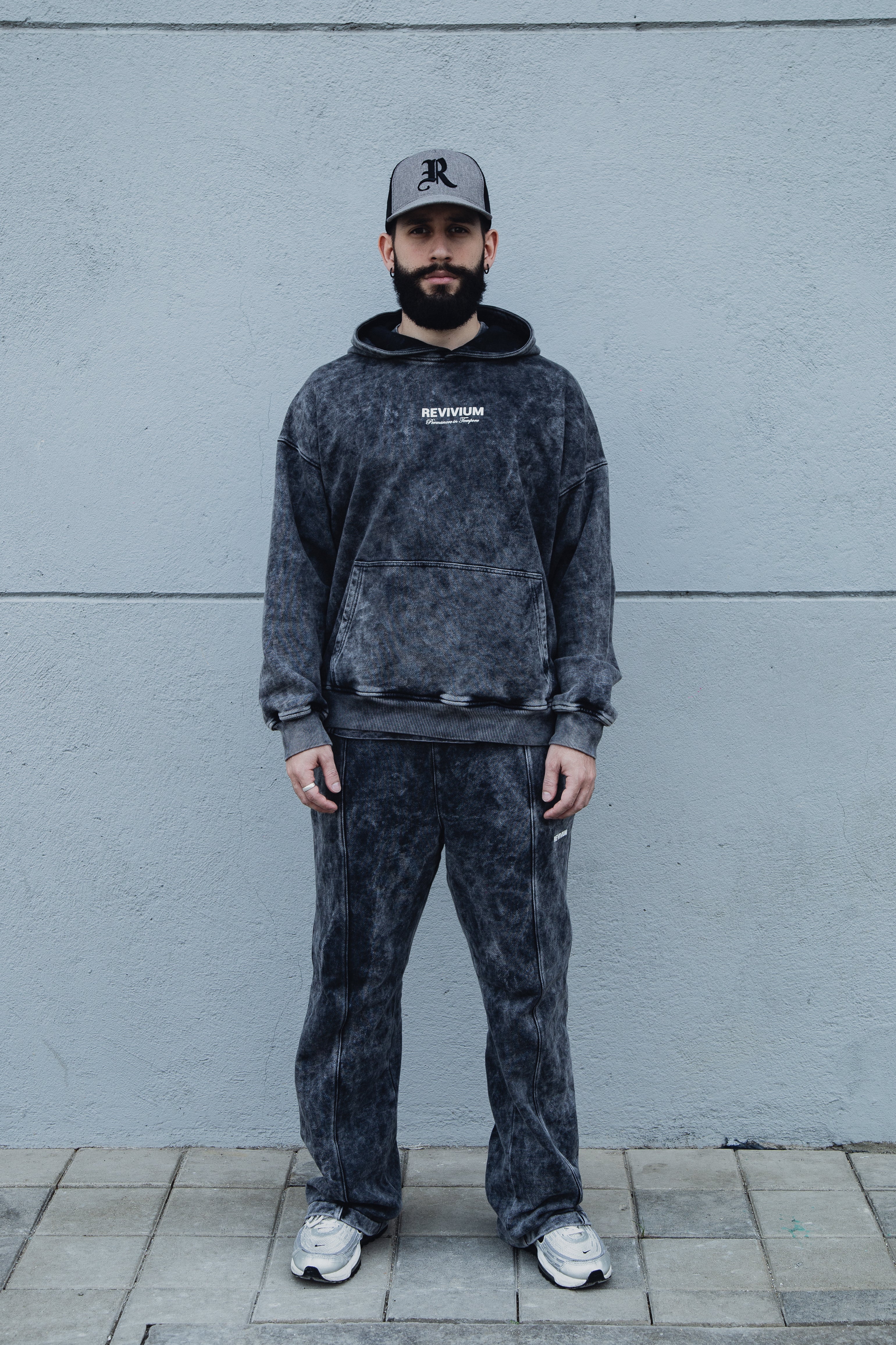 Sudadera Revivium Project - Gris Washed