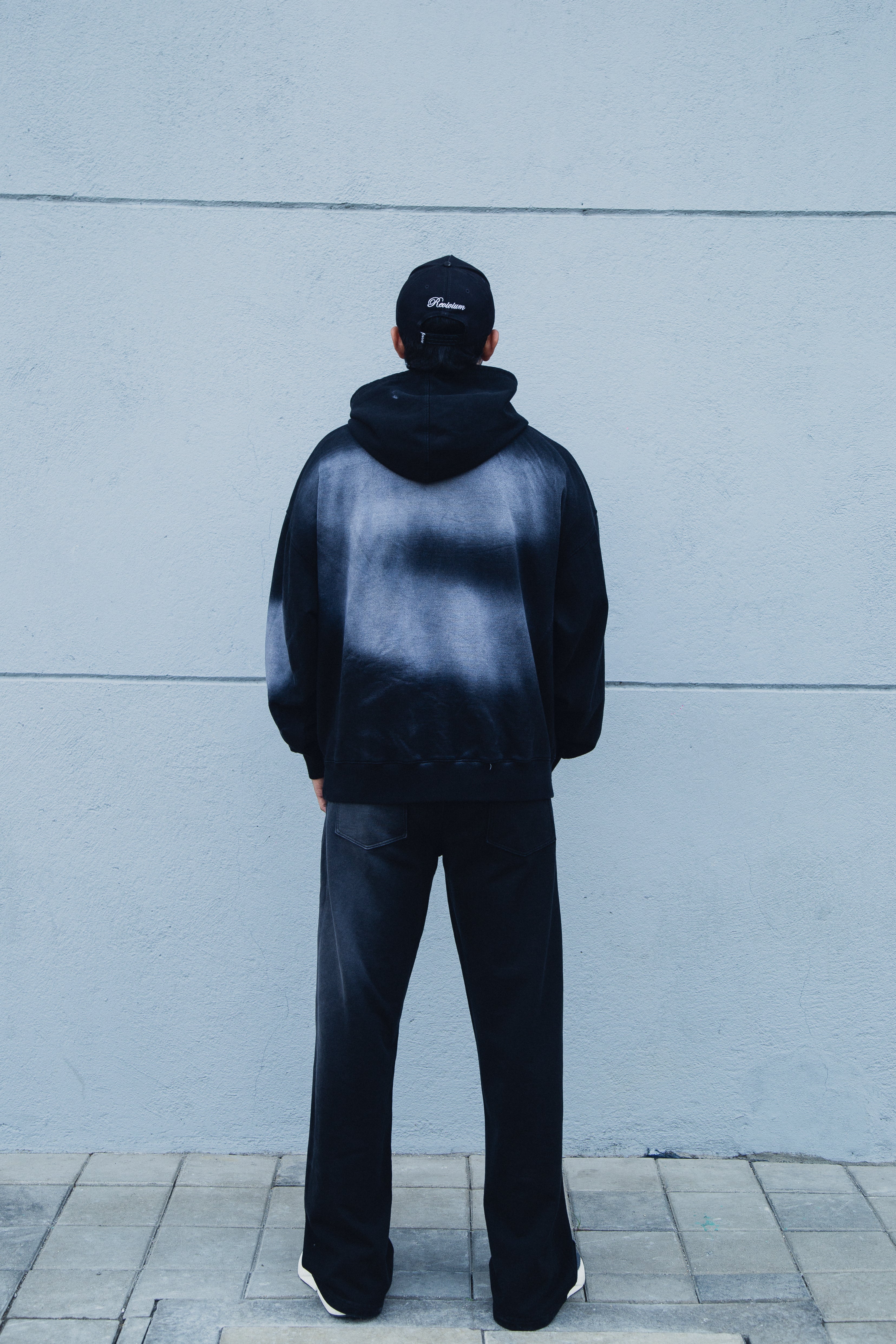 Sudadera Clvssic - Negra Washed