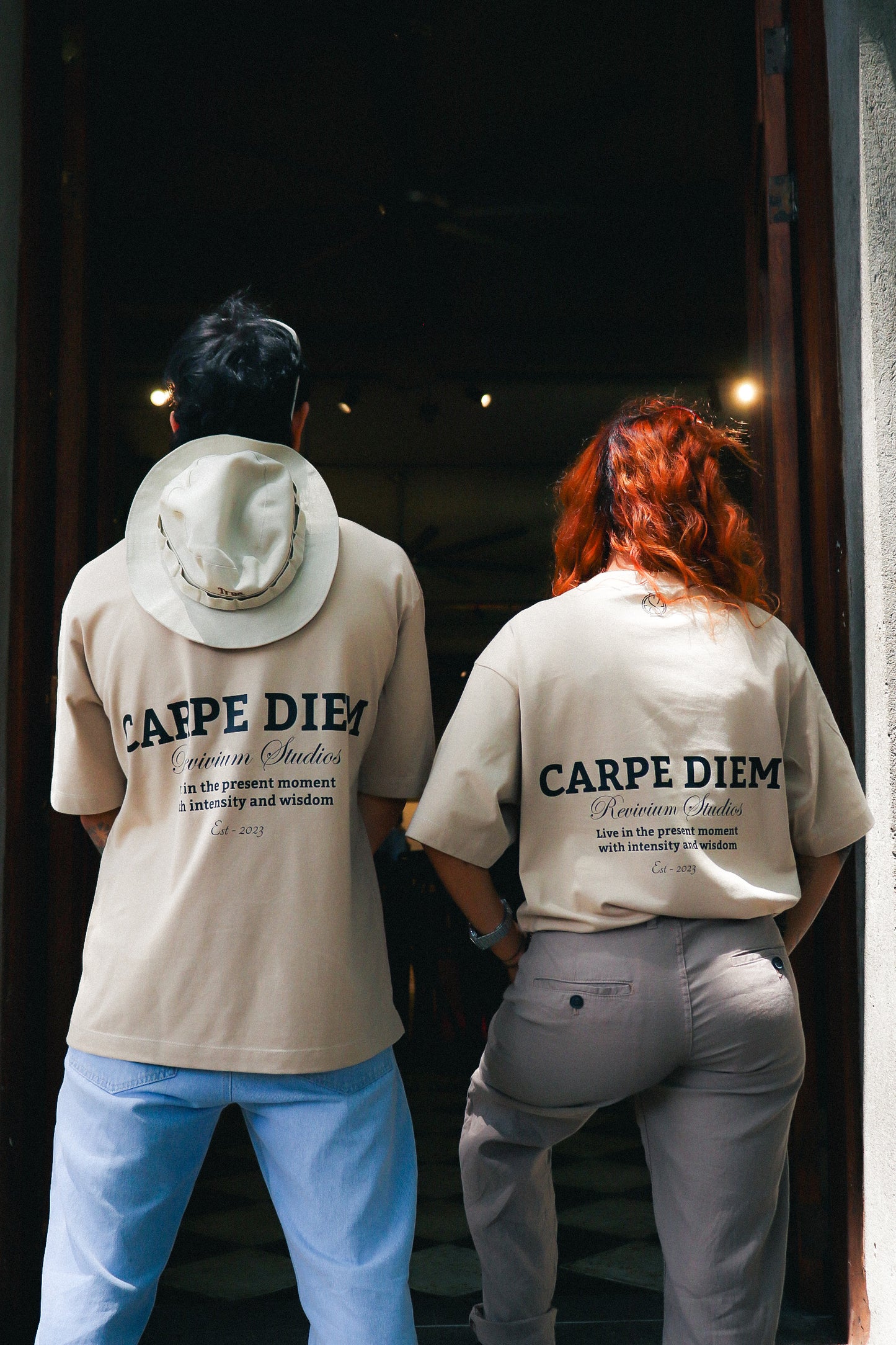 Camiseta Oversize Carpe Diem - Beige